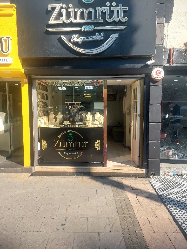 Zümrüt Fotoğraf 3