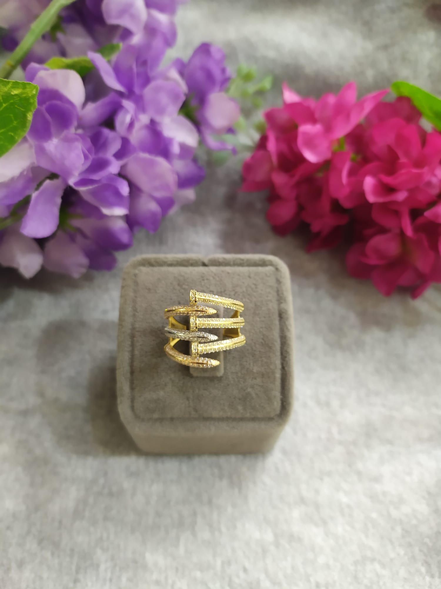 Sarı Kuyumculuk Fotoğraf 3