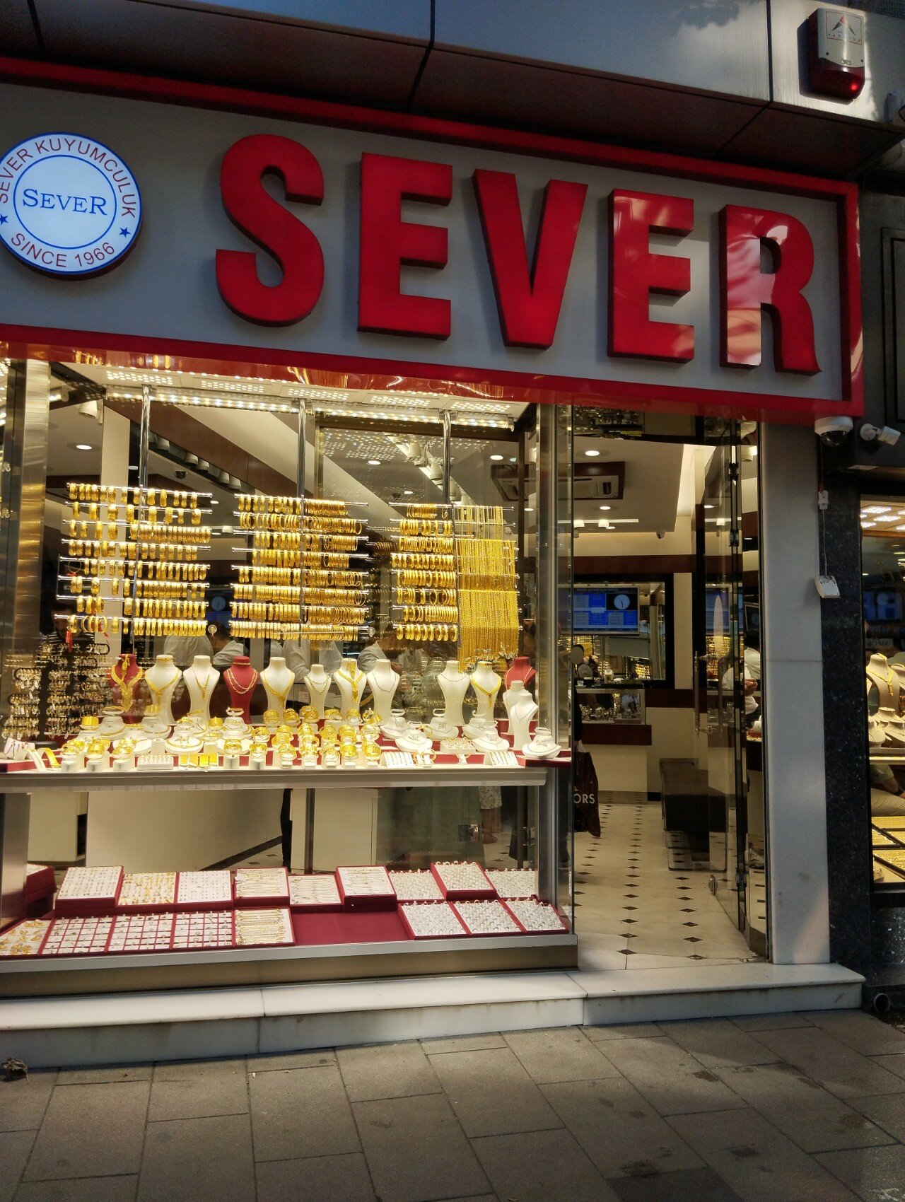 Sever Kuyumculuk Fotoğraf 2