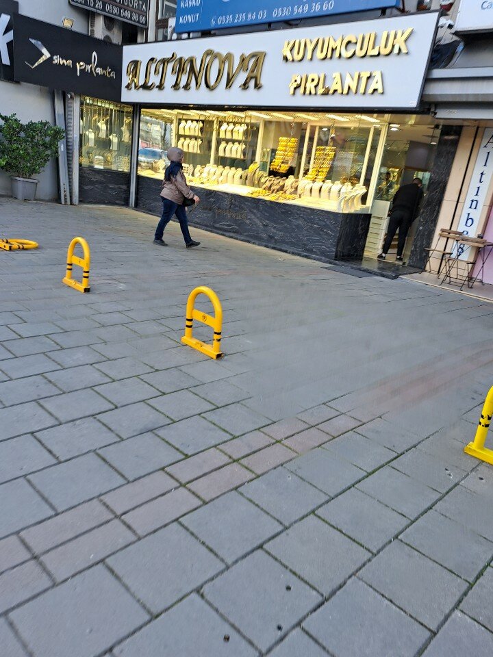 Altınova Kuyumculuk Pırlanta Fotoğraf 2