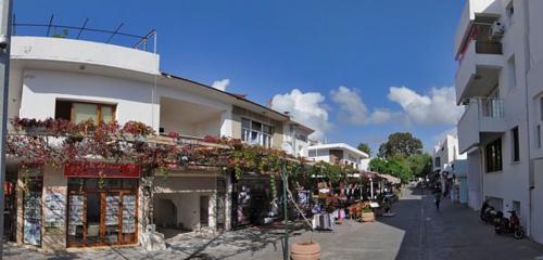 Ata Sarrafiye Fotoğraf 1